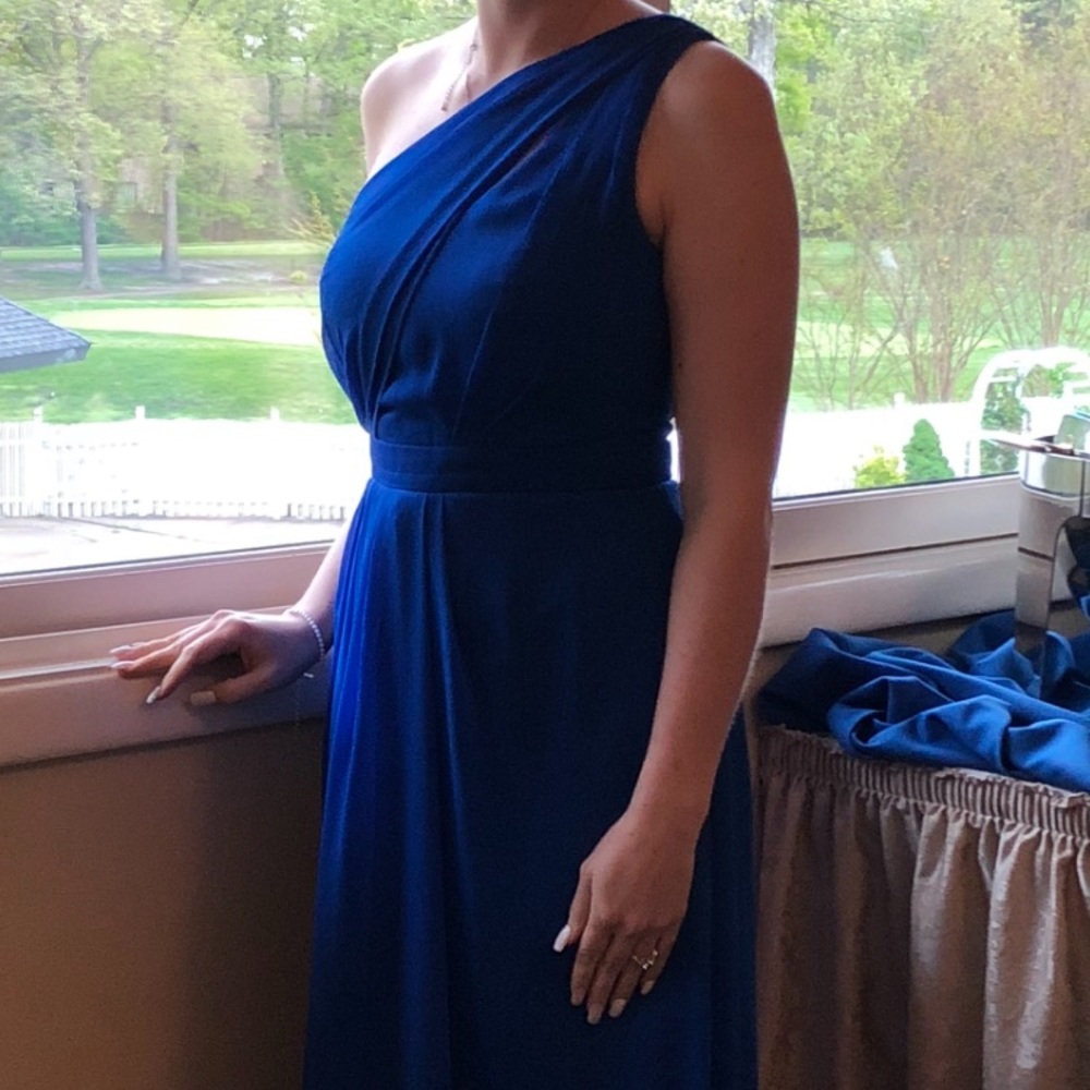 David’s Bridal Horizon bridesmaids dress. Size 4.